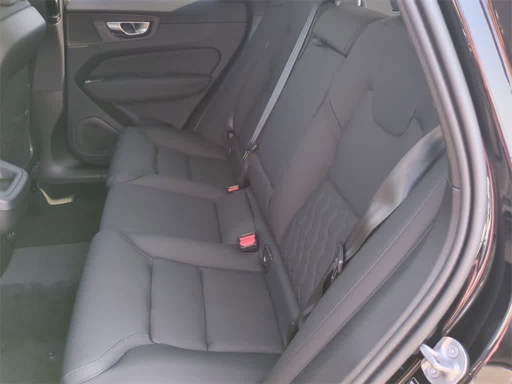 Thumbnail: 2026 Volvo XC60 - 19