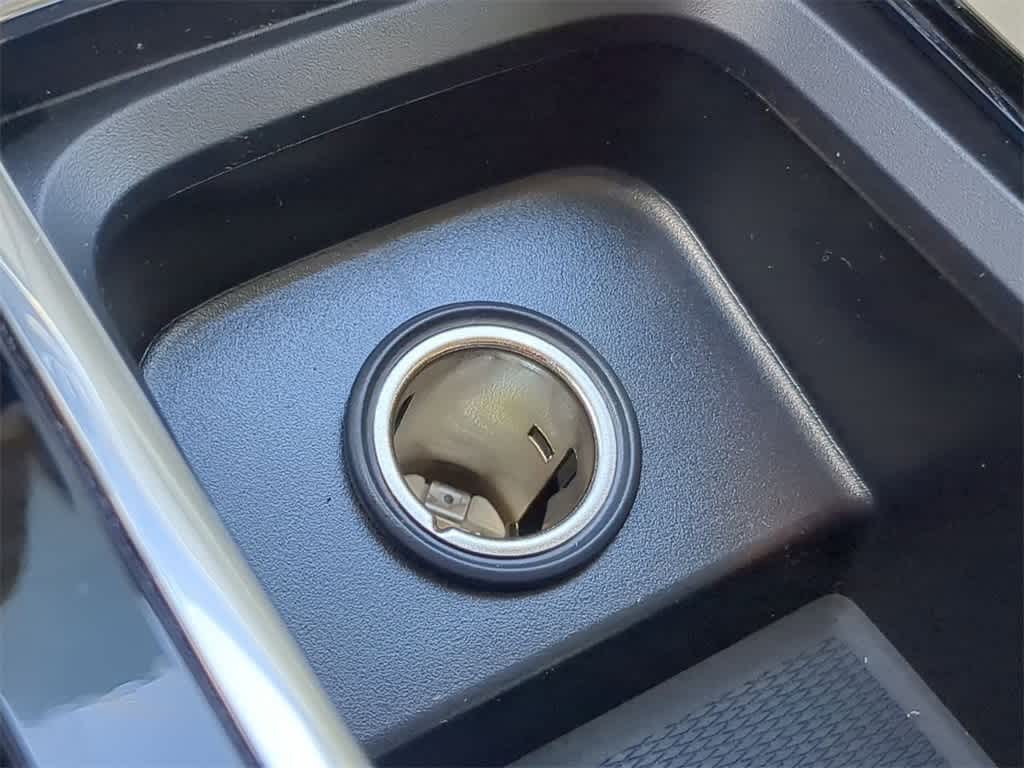 Thumbnail: 2026 Volvo XC60 - 30