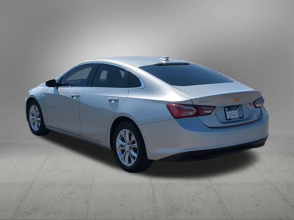 Thumbnail: 2019 Chevrolet Malibu - 4
