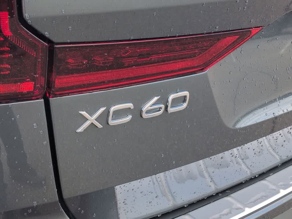 Thumbnail: 2026 Volvo XC60 - 12