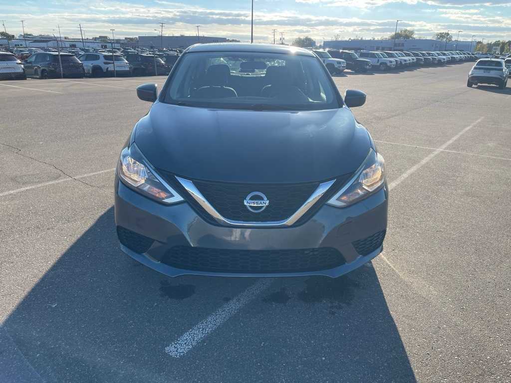 Thumbnail: 2016 Nissan Sentra - 8