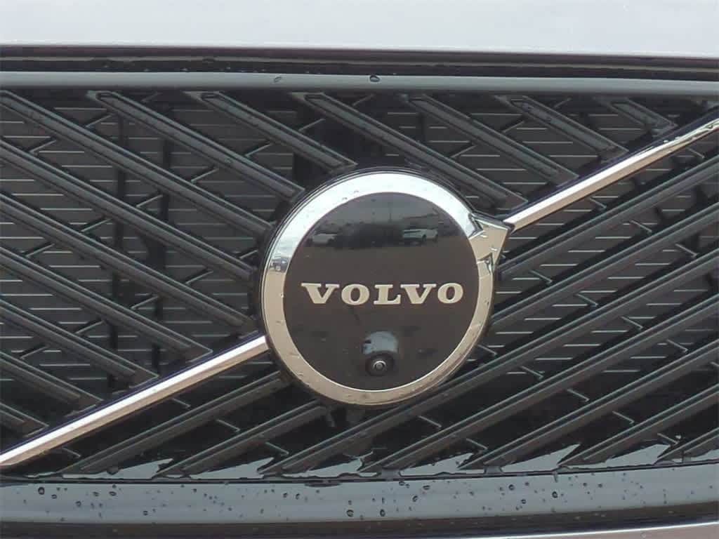 Thumbnail: 2026 Volvo XC60 - 11