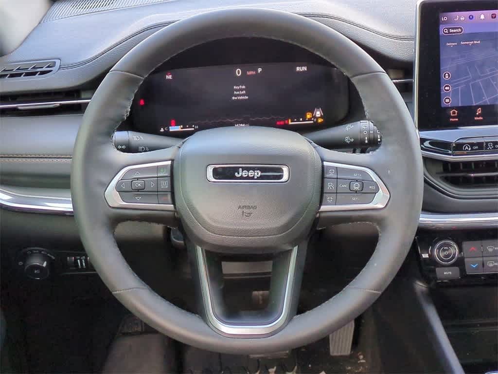 Thumbnail: 2023 Jeep Compass - 22