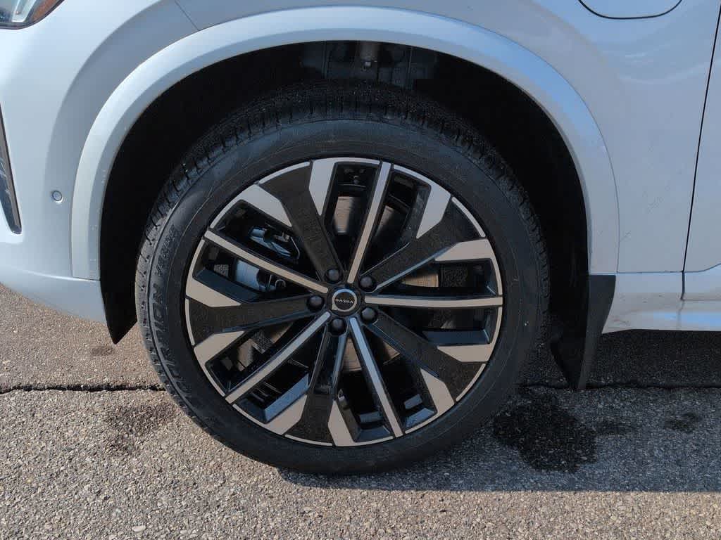 Thumbnail: 2026 Volvo XC90 - 13