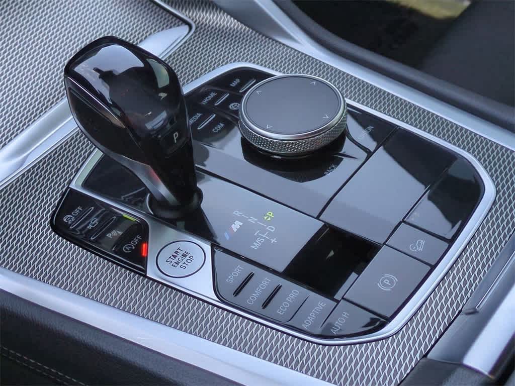 Thumbnail: 2021 BMW X6 - 33