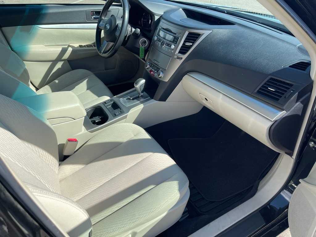 Thumbnail: 2010 Subaru Outback - 18