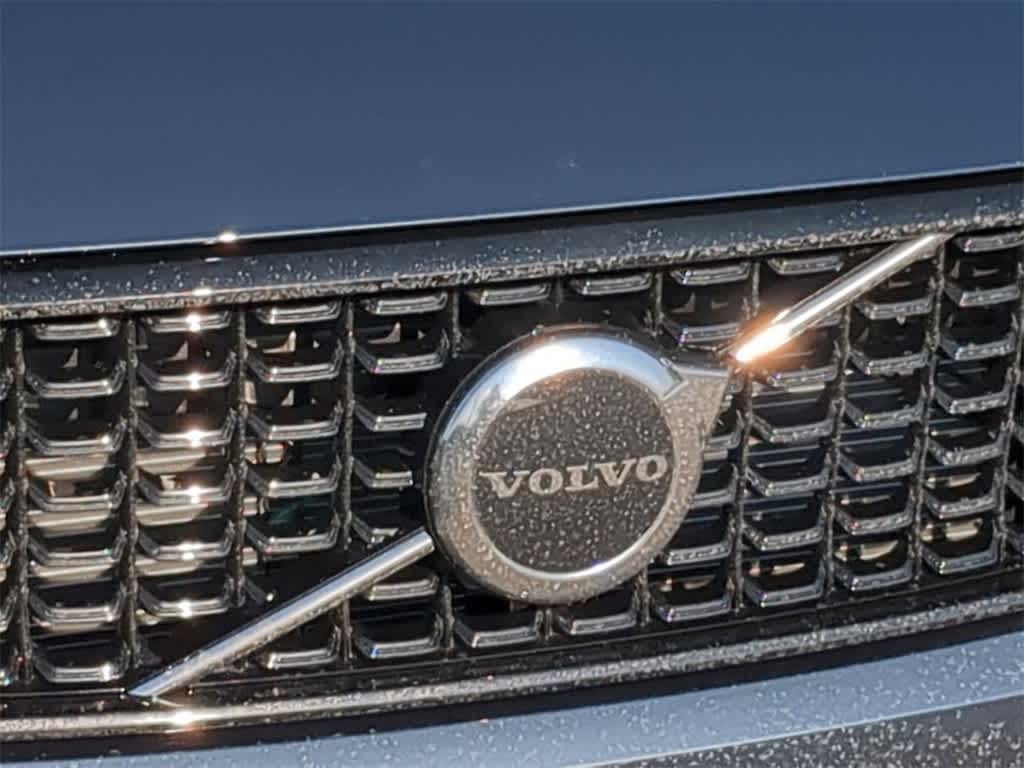 Thumbnail: 2026 Volvo XC40 - 11