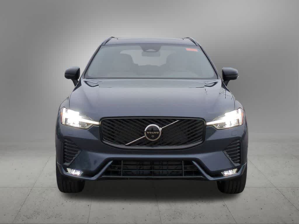 Thumbnail: 2026 Volvo XC60 - 9