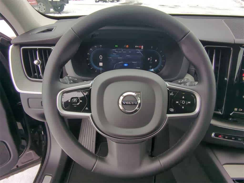 Thumbnail: 2025 Volvo XC60 - 22