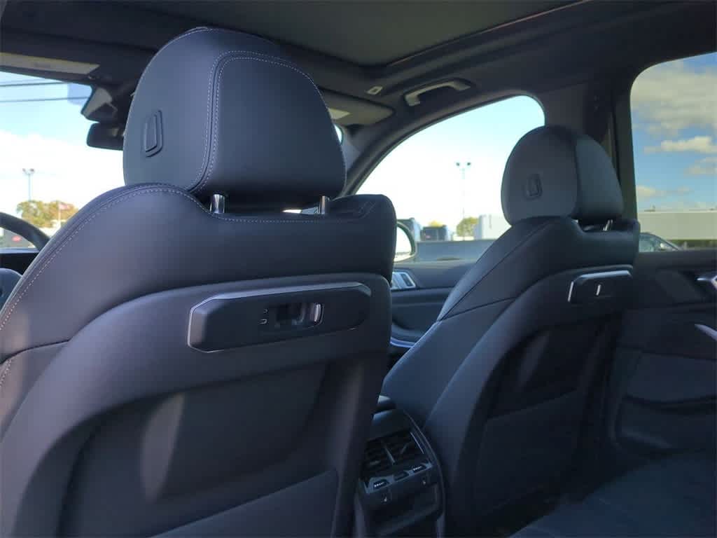 Thumbnail: 2025 BMW X5 - 16