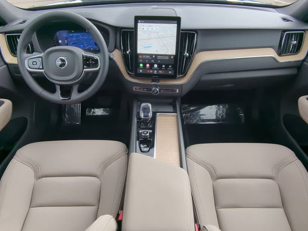 Thumbnail: 2026 Volvo XC60 - 14