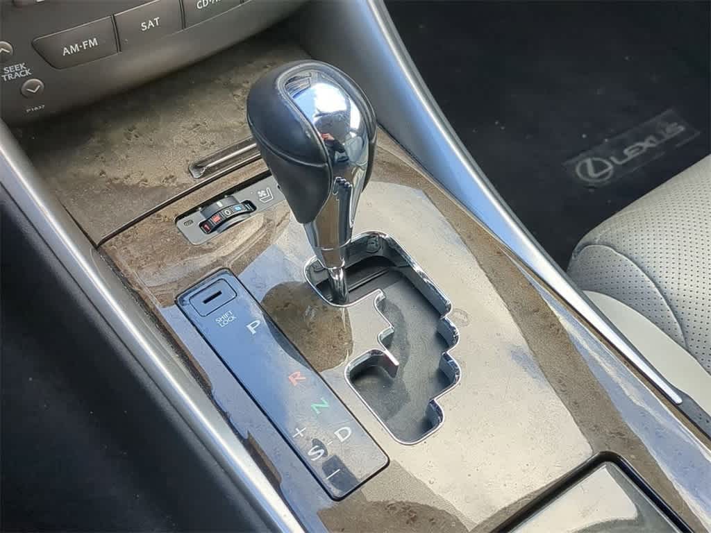 Thumbnail: 2010 Lexus IS - 30