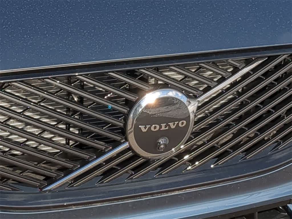 Thumbnail: 2026 Volvo XC60 - 11