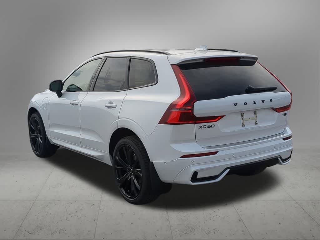 Thumbnail: 2026 Volvo XC60 - 4