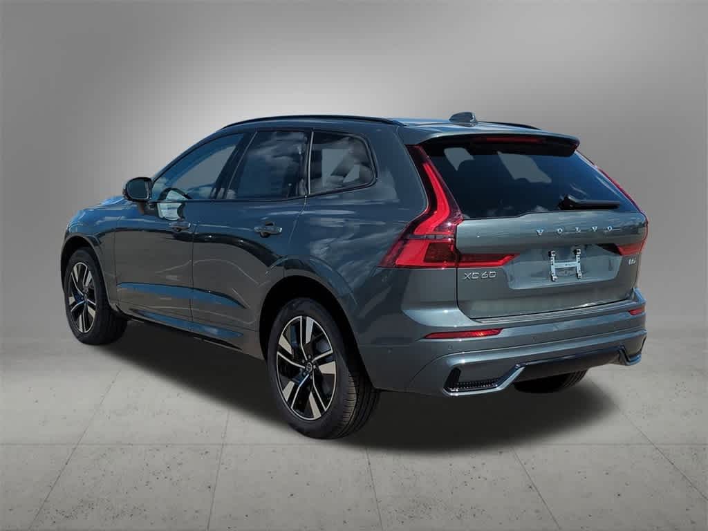 Thumbnail: 2026 Volvo XC60 - 4