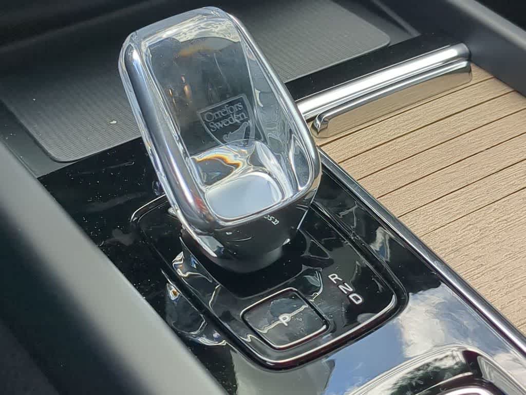 Thumbnail: 2026 Volvo XC60 - 30