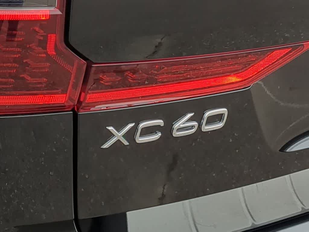Thumbnail: 2026 Volvo XC60 - 12