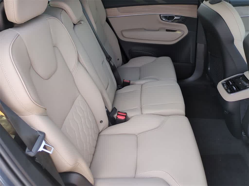 Thumbnail: 2026 Volvo XC90 - 19