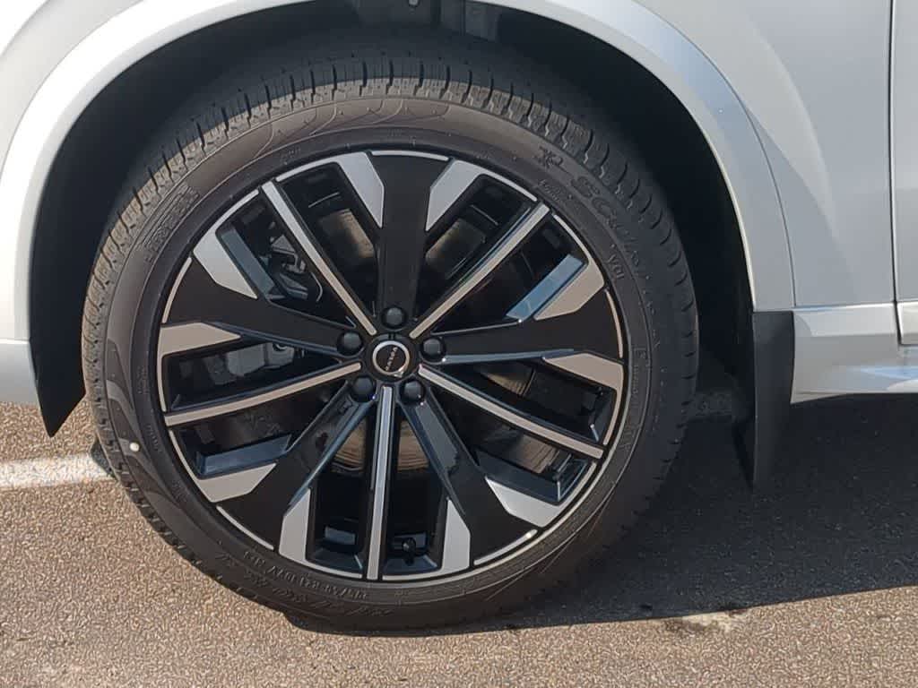 Thumbnail: 2026 Volvo XC90 - 13
