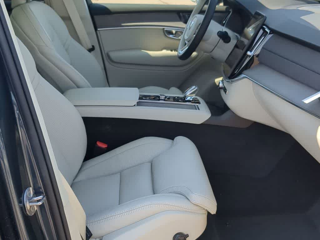 Thumbnail: 2026 Volvo XC90 - 22