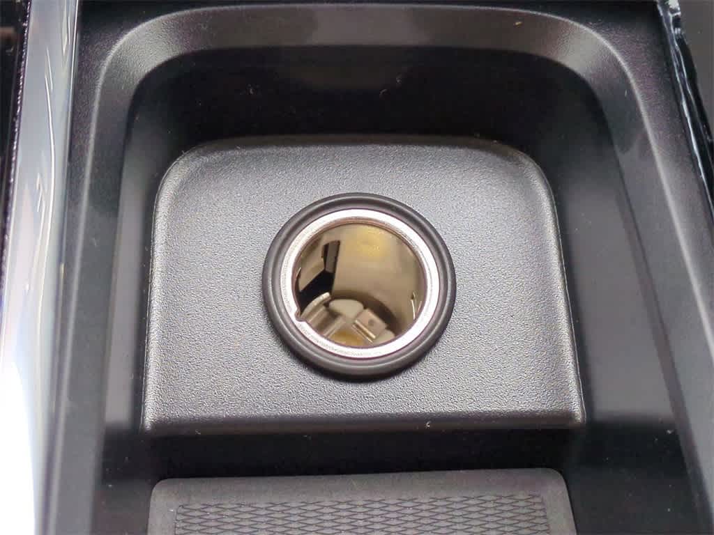 Thumbnail: 2026 Volvo XC60 - 31