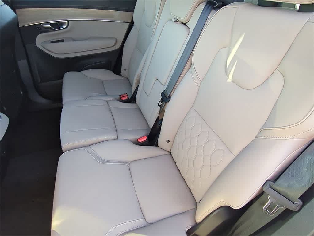 Thumbnail: 2026 Volvo XC90 - 18