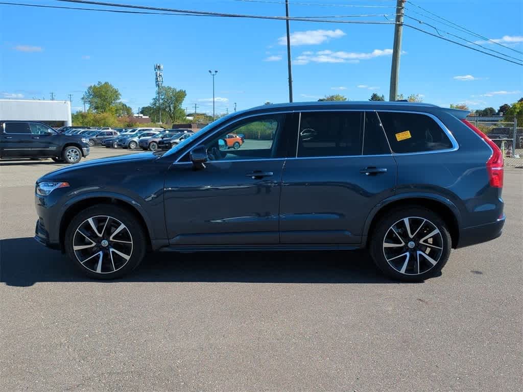 2023 Volvo XC90 Core photo 3