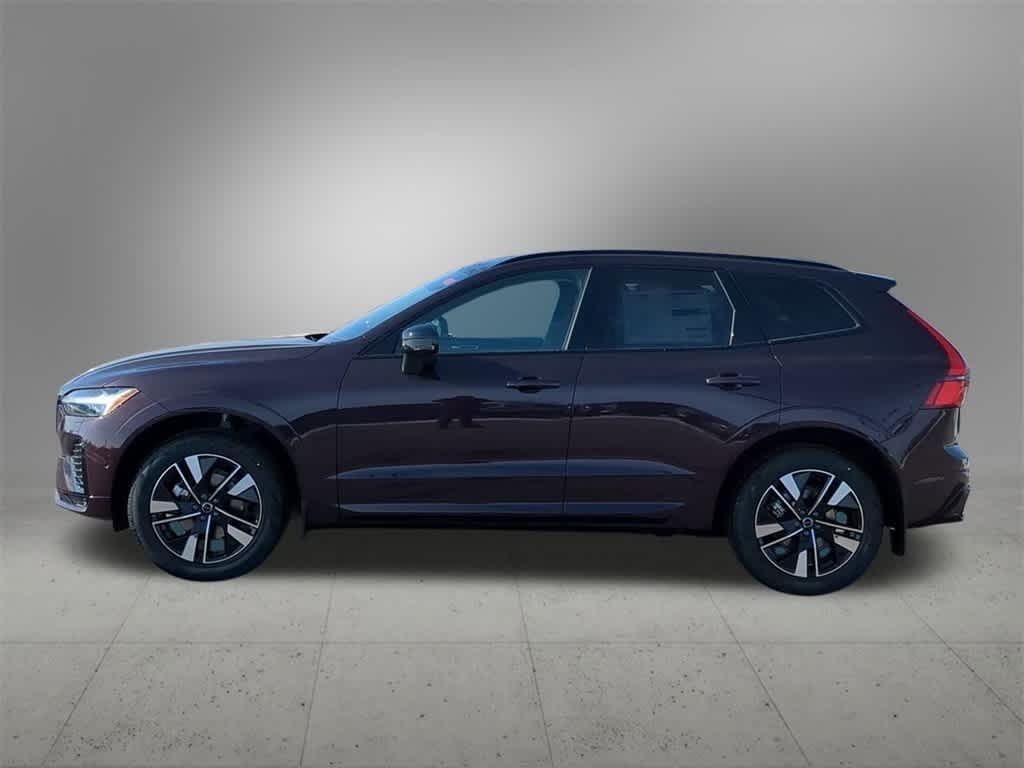 Thumbnail: 2026 Volvo XC60 - 3