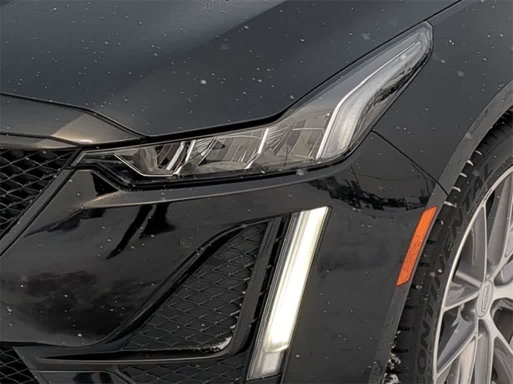 Thumbnail: 2022 Cadillac CT5 - 10