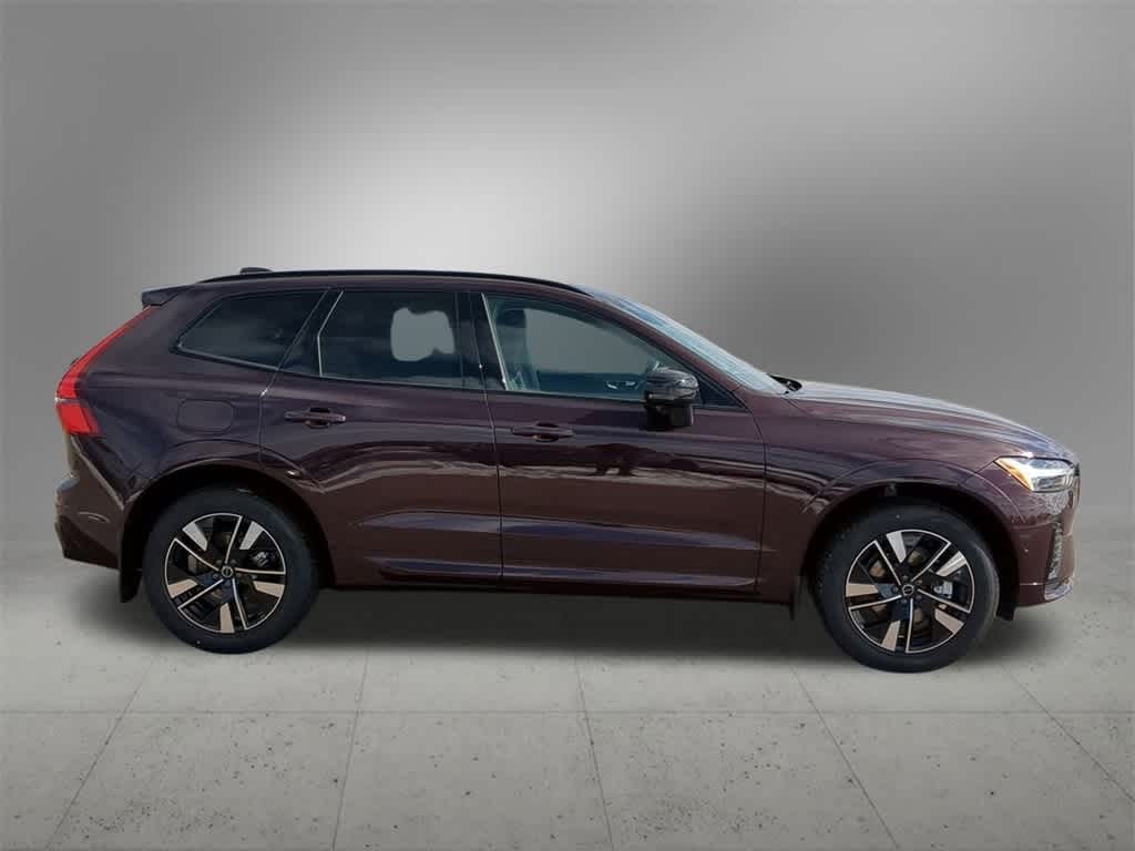 Thumbnail: 2026 Volvo XC60 - 7