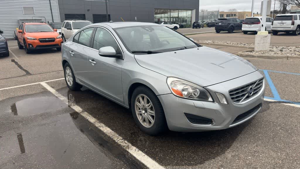 Thumbnail: 2013 Volvo S60 - 3