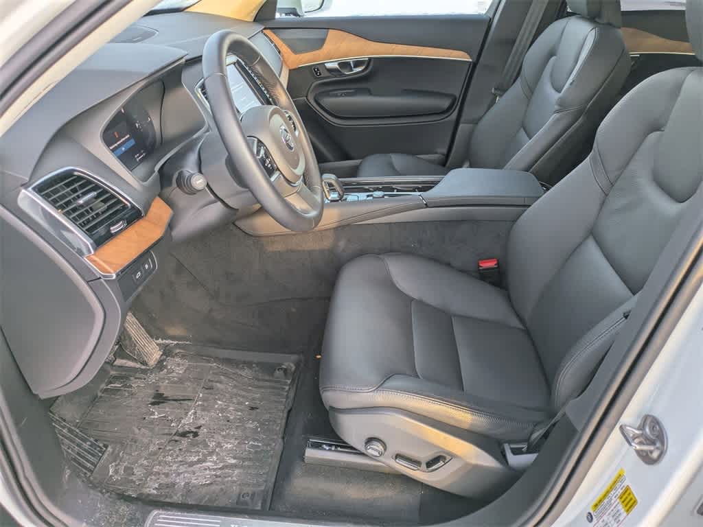 Thumbnail: 2025 Volvo XC90 - 14