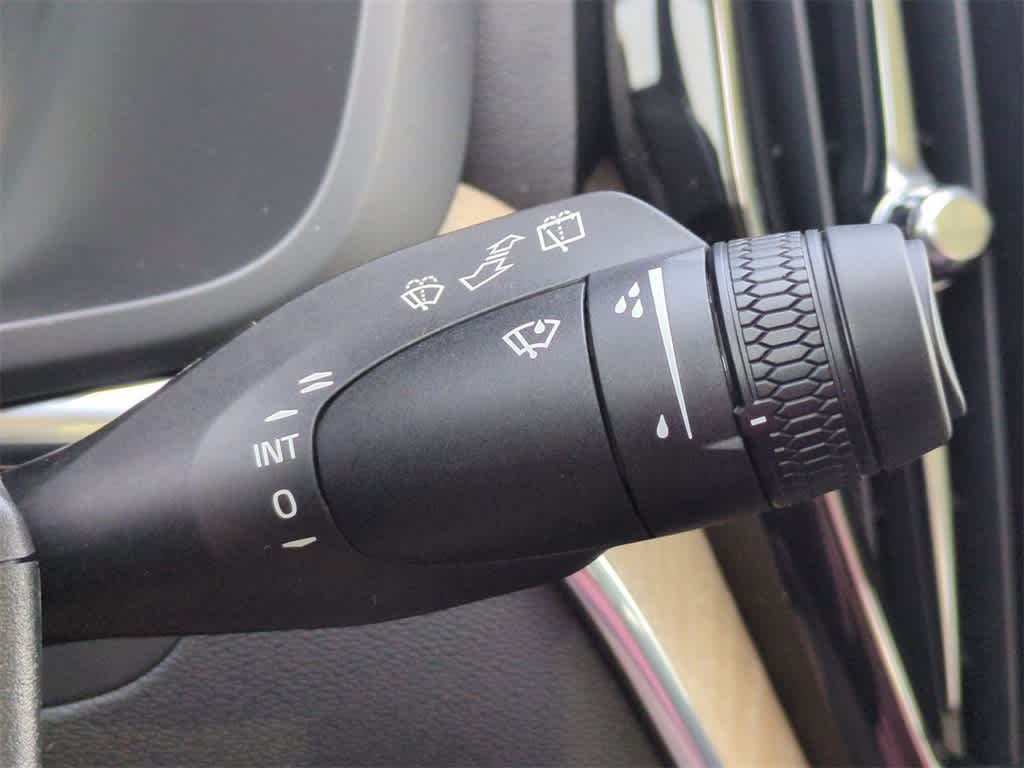 Thumbnail: 2026 Volvo XC60 - 26