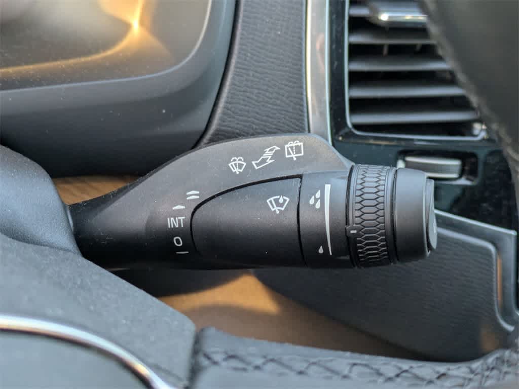 Thumbnail: 2025 Volvo XC90 - 25