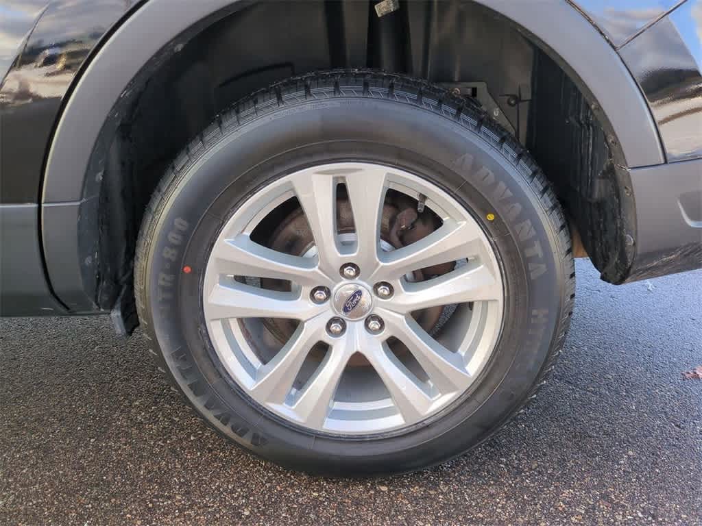 Thumbnail: 2019 Ford Explorer - 5