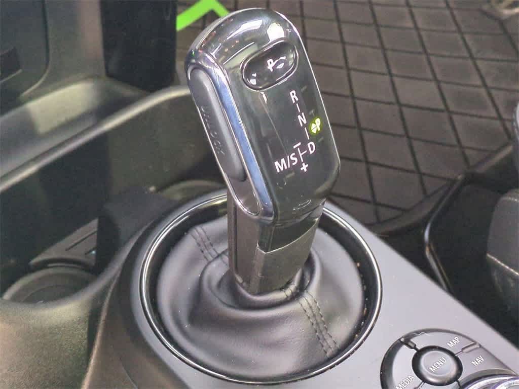 Thumbnail: 2022 MINI Cooper Hardtop - 31