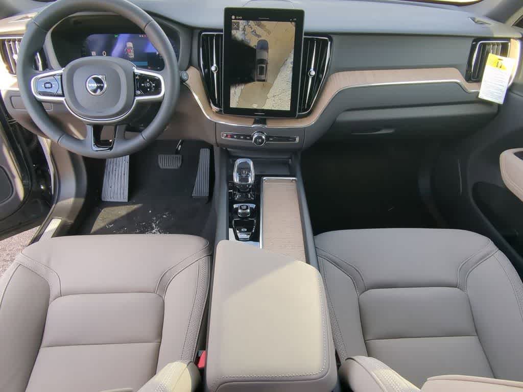 Thumbnail: 2026 Volvo XC60 - 14