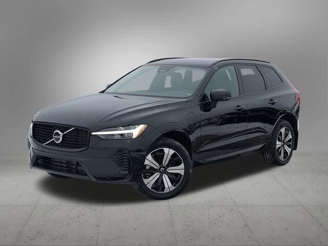 Used 2025 Volvo XC60 plug-in hybrid T8 Core I-4 cyl All-Wheel Drive in Troy, MI