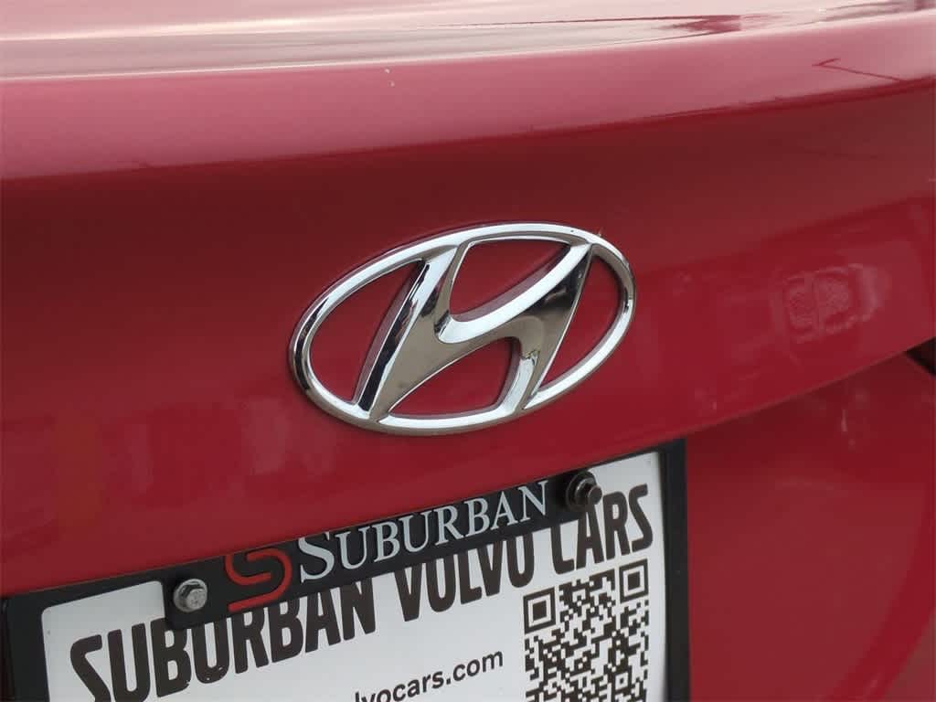 Thumbnail: 2015 Hyundai Elantra - 4