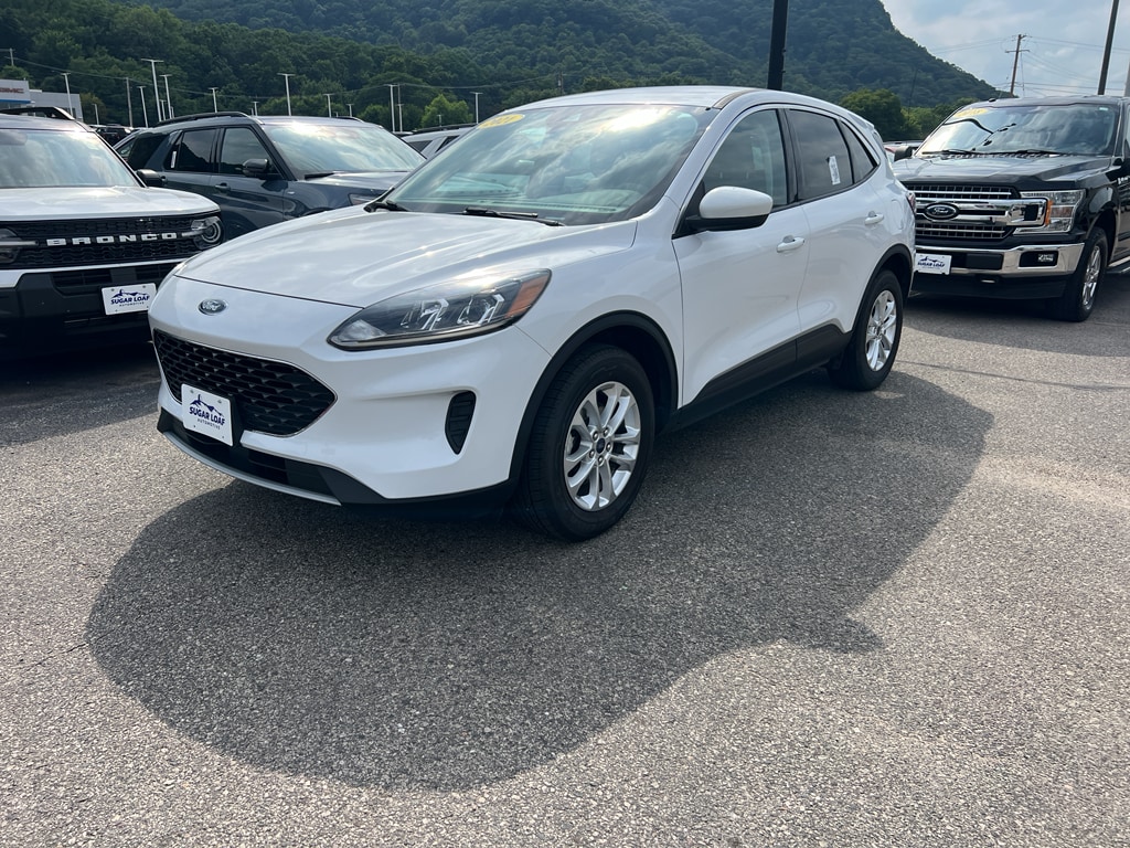 Used 2021 Ford Escape SE with VIN 1FMCU9G63MUA30491 for sale in Winona, Minnesota