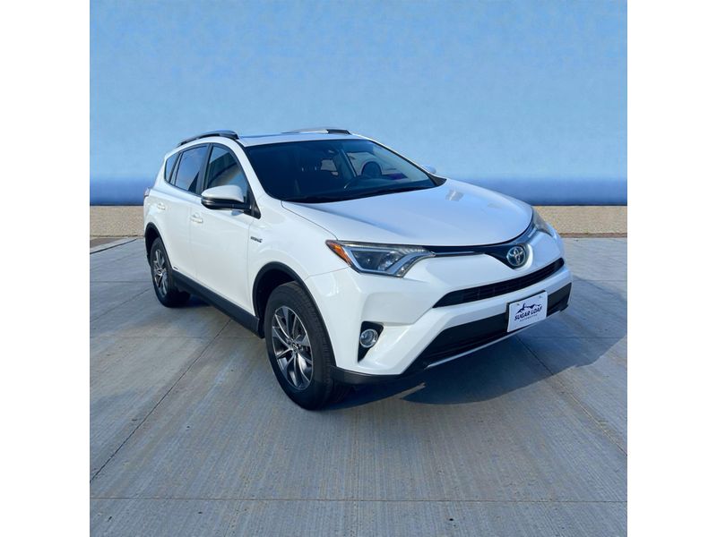 Used 2017 Toyota RAV4 XLE with VIN JTMRJREV0HD121015 for sale in Winona, Minnesota