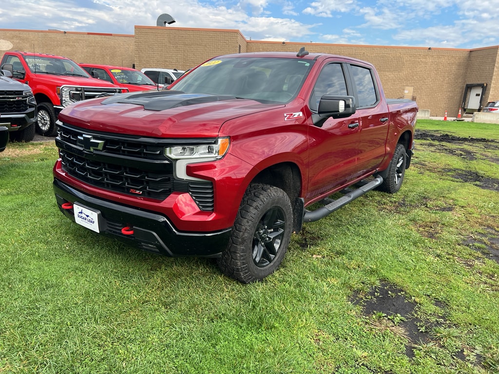 Used 2022 Chevrolet Silverado 1500 LT Trail Boss with VIN 3GCUDFED2NG570458 for sale in Winona, Minnesota