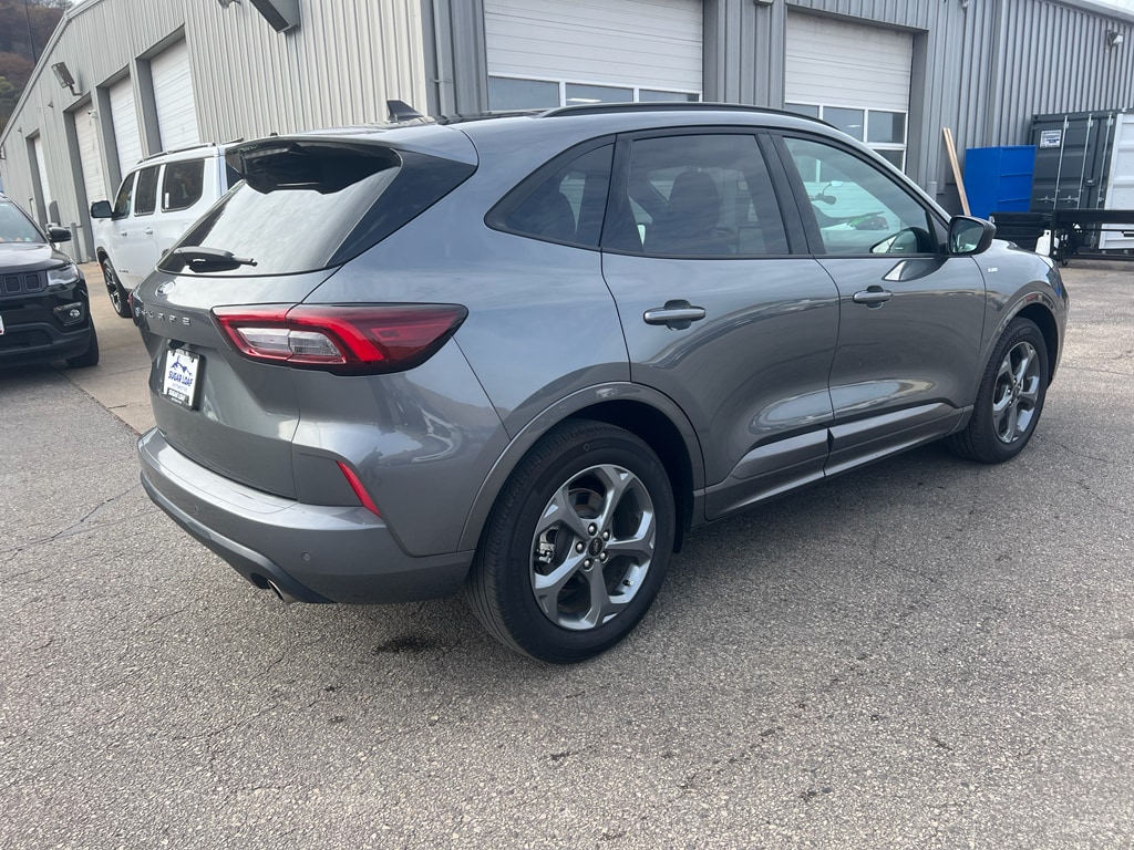 Used 2024 Ford Escape ST-Line Sport Utility