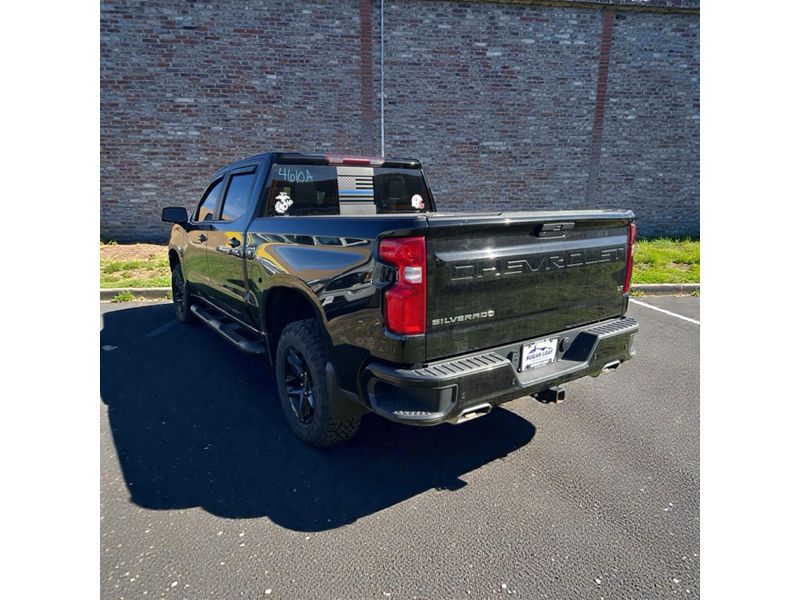 Used 2019 Chevrolet Silverado 1500 LT Trail Boss with VIN 3GCPYFED1KG250741 for sale in Winona, Minnesota