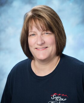 Staff member Lora Ehlenfeldt from ID_c525c70c6efd