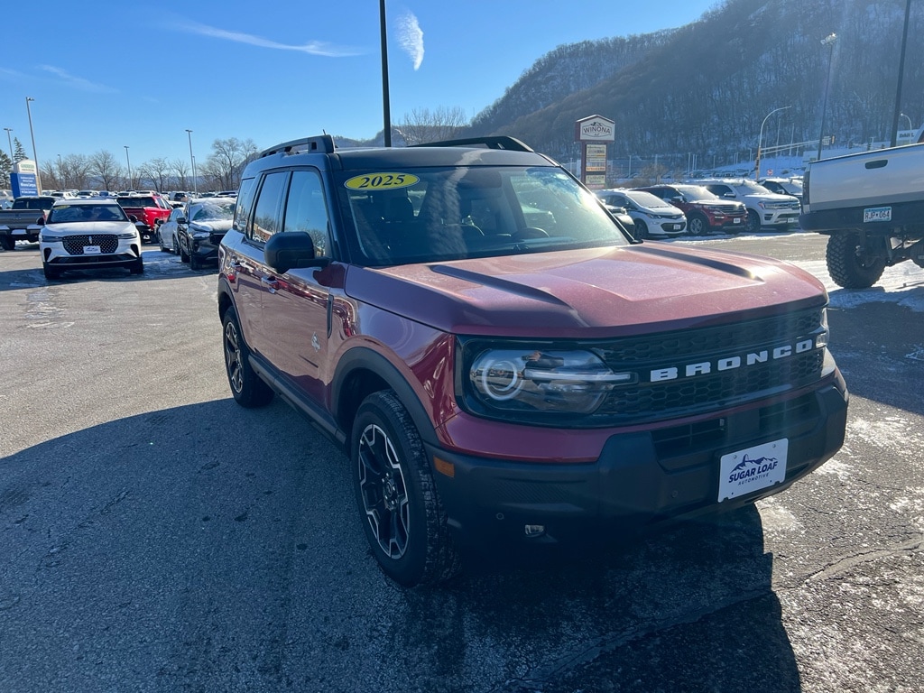 Used 2025 Ford Bronco Sport Outer Banks with VIN 3FMCR9CN0SRE66735 for sale in Winona, Minnesota