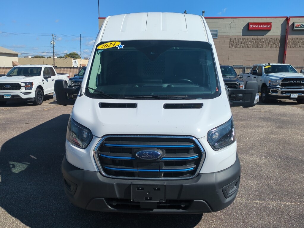 2024 Ford Transit photo 2