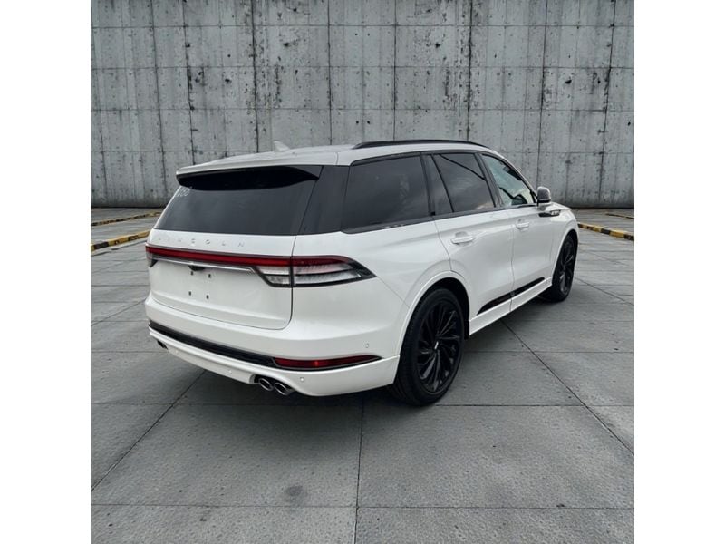 Used 2024 Lincoln Aviator Reserve with VIN 5LM5J7XCXRGL02114 for sale in Winona, Minnesota