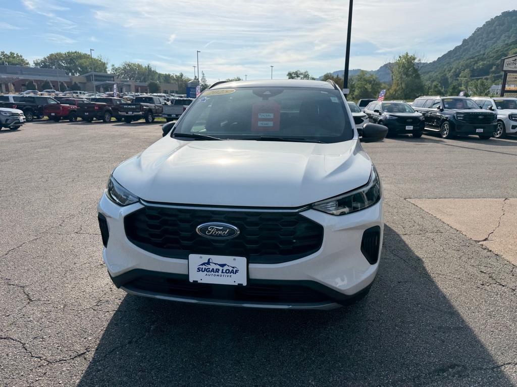 Used 2025 Ford Escape ST-Line with VIN 1FMCU0MN8SUA14498 for sale in Winona, Minnesota