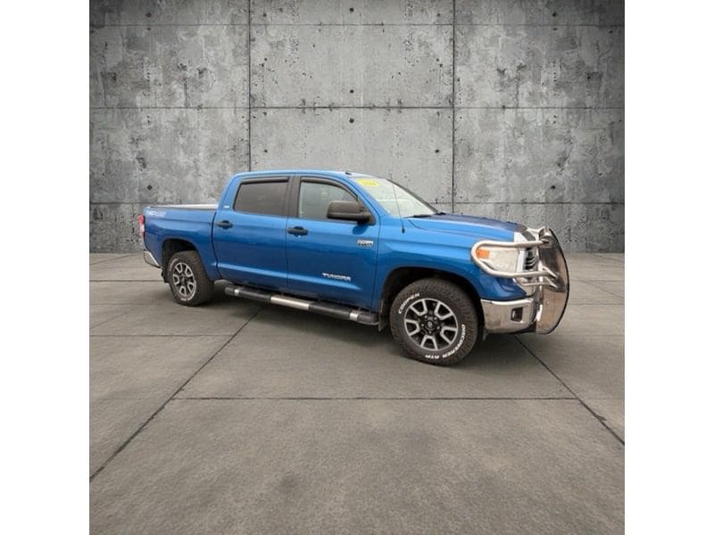 Used 2016 Toyota Tundra SR5 with VIN 5TFDW5F10GX524781 for sale in Winona, Minnesota